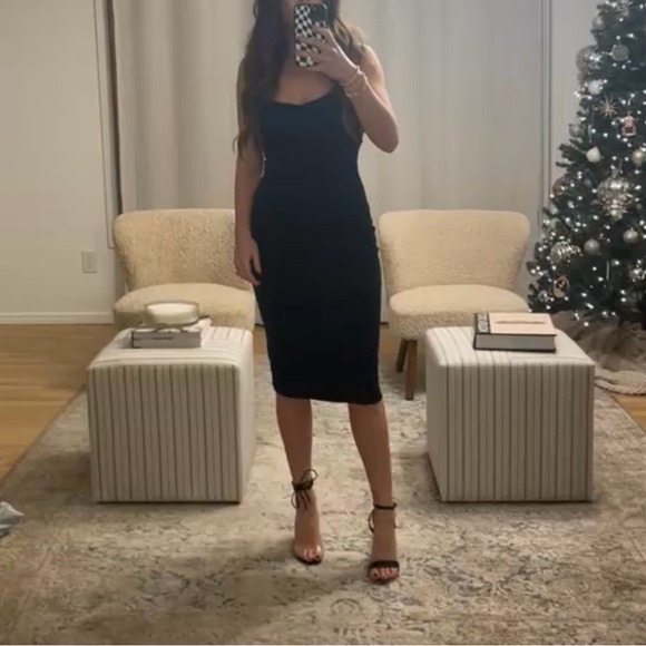 SHEIN Midi Dress in Velvet Green - Picture 8 of 9